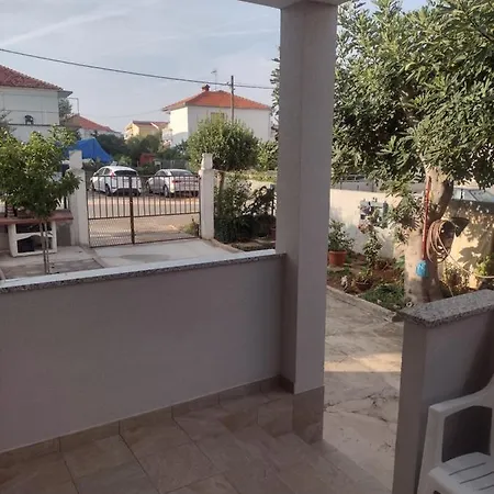 Διαμέρισμα Franica *