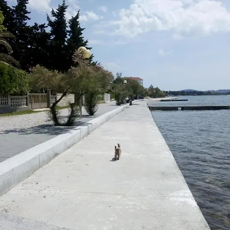 Franica Διαμέρισμα *