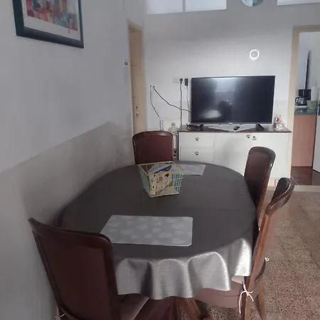 Franica דירה