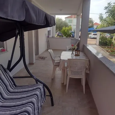 Franica * Ζαντάρ