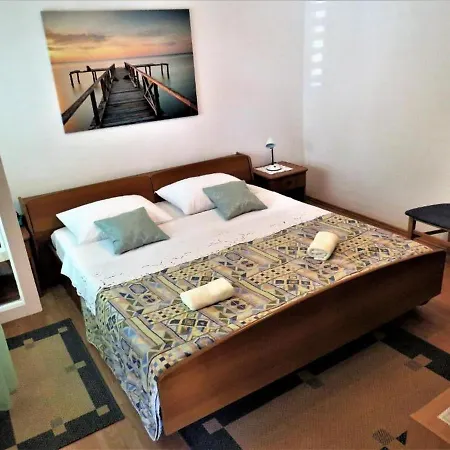 Franica * Ζαντάρ