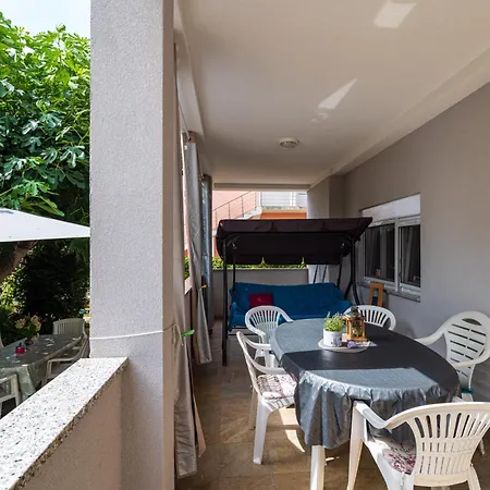 Franica Appartement *